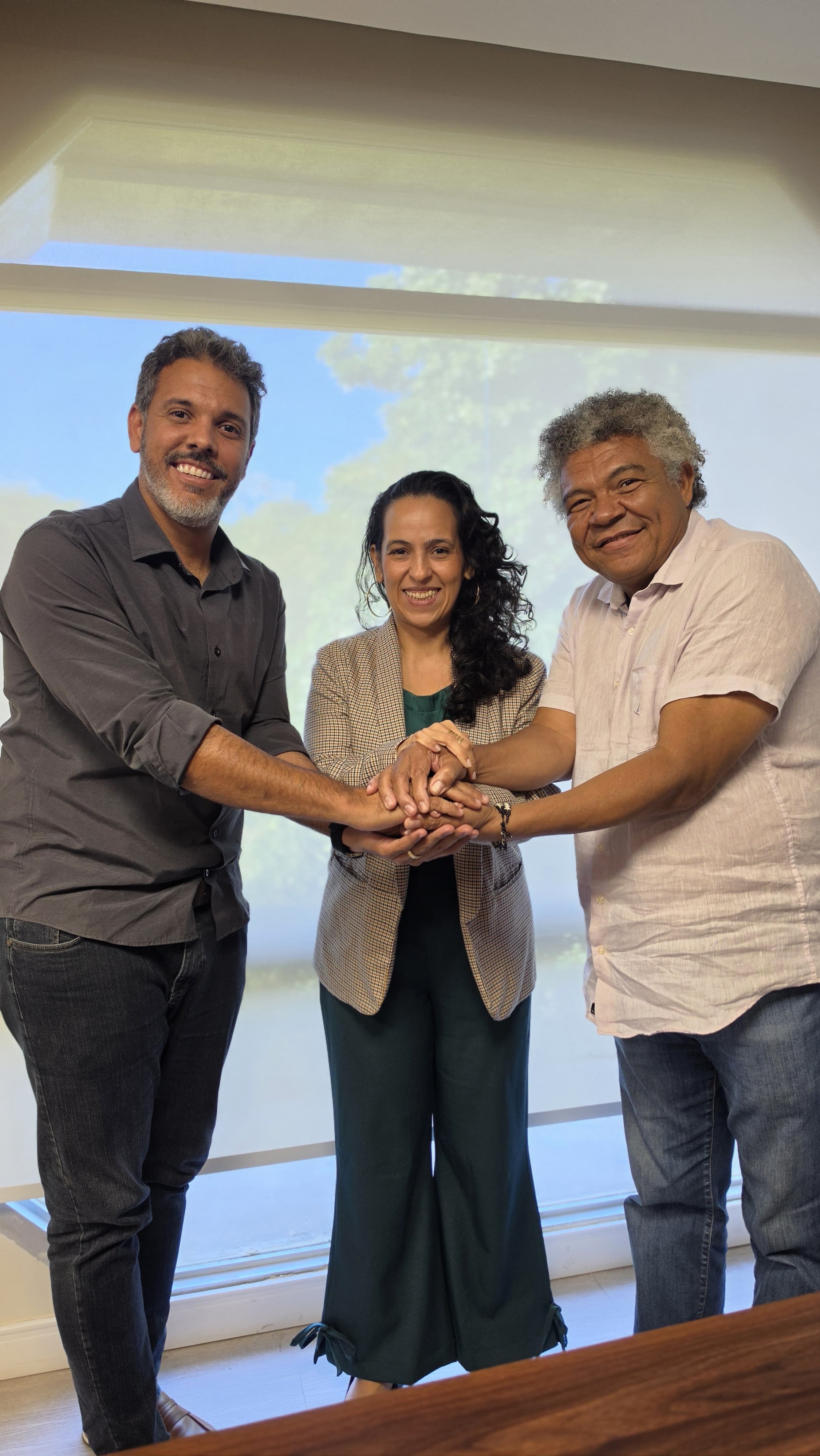 Ex-prefeita de Uruçuca, Fernanda Silva, ligada politicamente ao deputado federal Valmir Assunção, declara apoio a Rafa de Hildécio