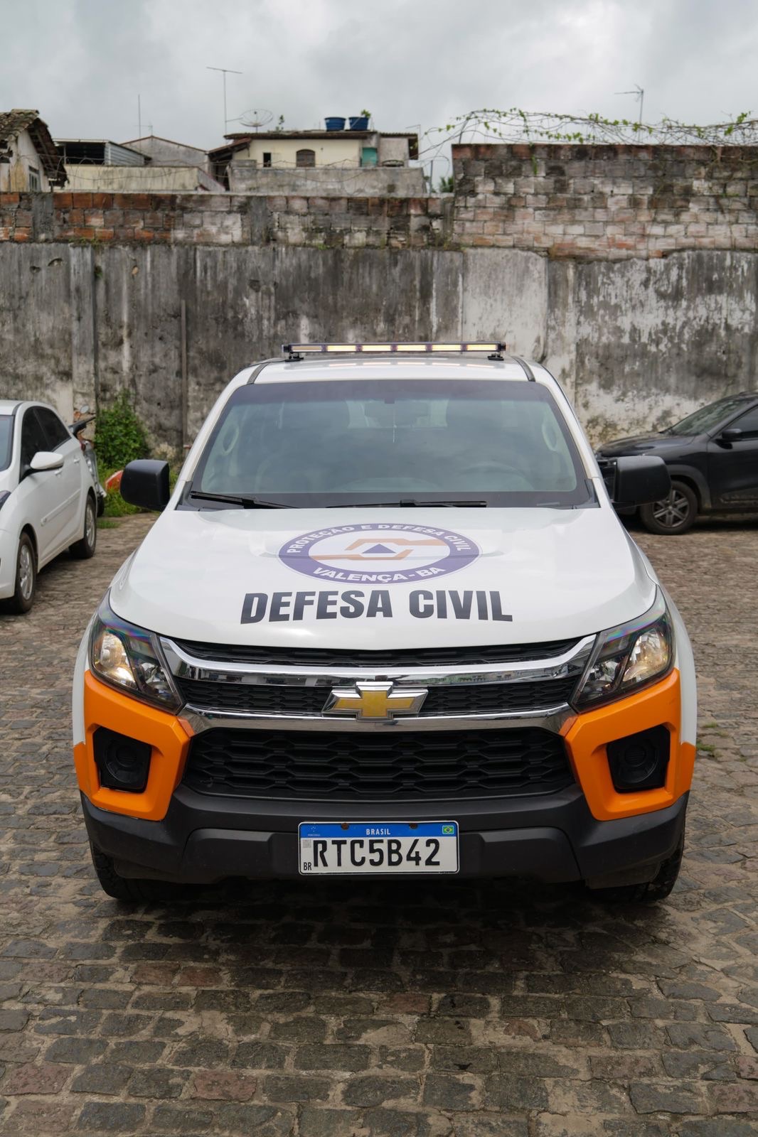 Prefeitura de Valença reforça atuação da Defesa Civil com nova viatura 4×4