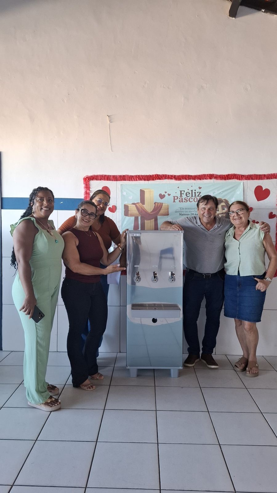 Prefeitura de Valença entrega 52 bebedouros para escolas municipais