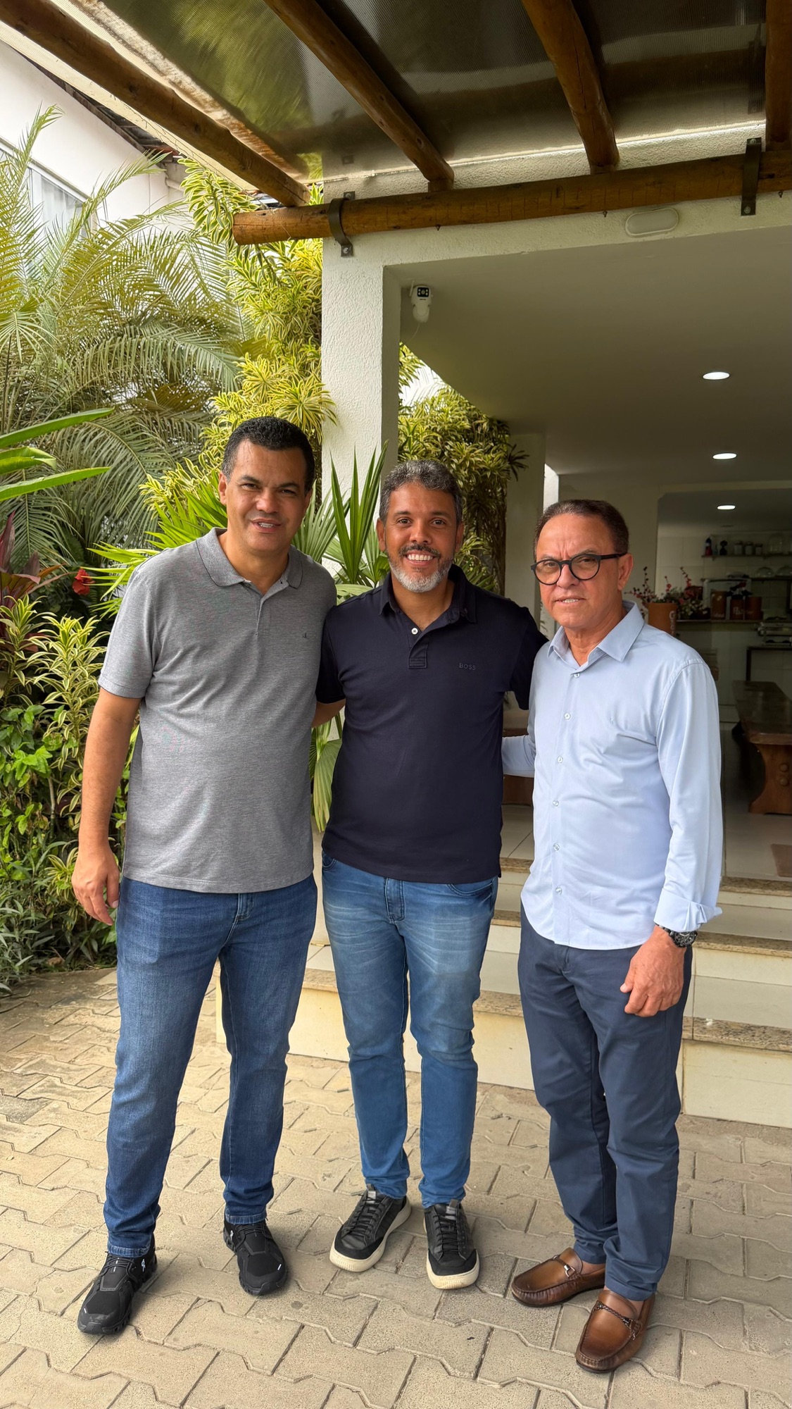 POLÍTICA: COM RAFA, DAL E HILDÉCIO, ENCONTRO EM CRUZ DAS ALMAS MARCA NOVO MOMENTO DE UNIÃO E DESENVOLVIMENTO REGIONAL
