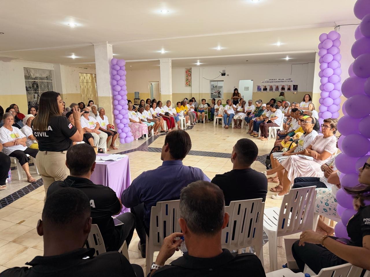 POLÍCIA CIVIL DA BAHIA PROMOVE EVENTO DA CAMPANHA JUNHO VIOLETA COM PALESTRA EDUCATIVA E O “BAILE DA CIVIL” EM HOMENAGEM ÀS PESSOAS IDOSAS EM VALENÇA