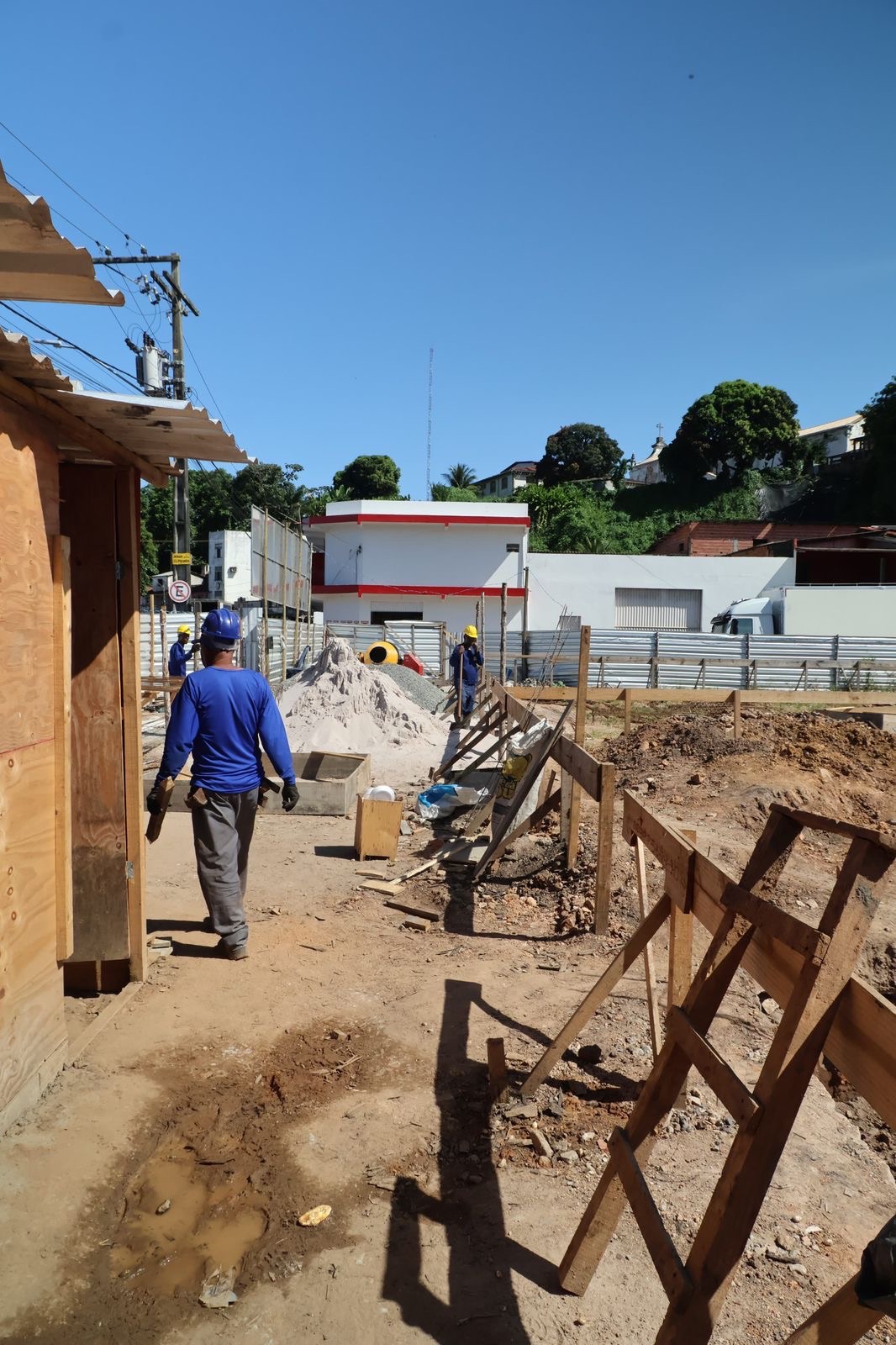 Prefeitura de Valença retoma obras de construção do Centro Regional de Comercialização de Pescado do Baixo Sul