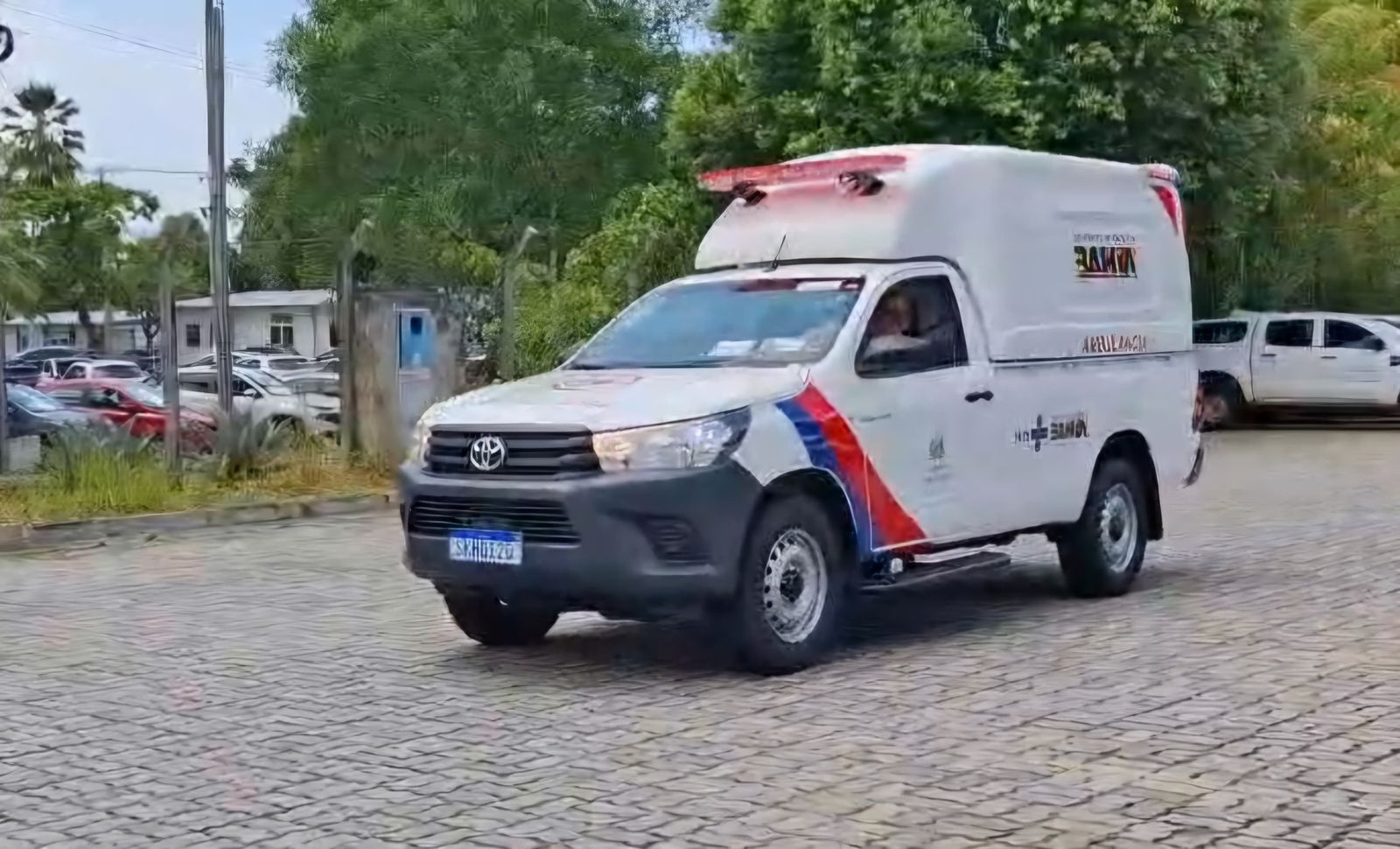 Valença recebe nova ambulância do Governo do Estado.