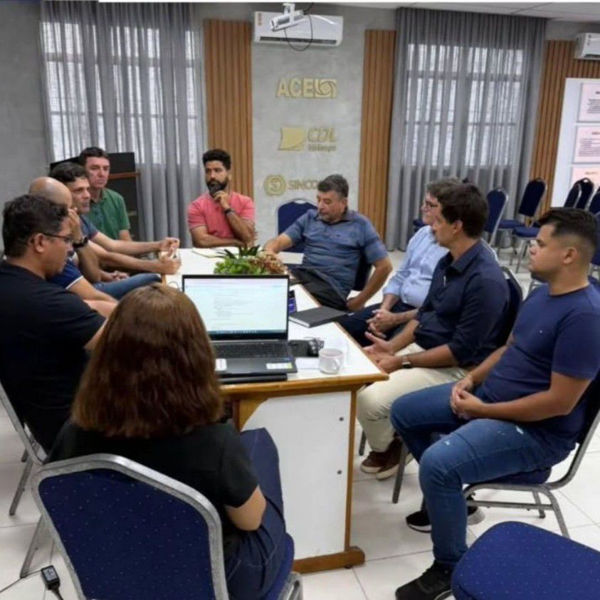 Prefeitura de Valença promove reunião entre secretarias e Casa do Empresário