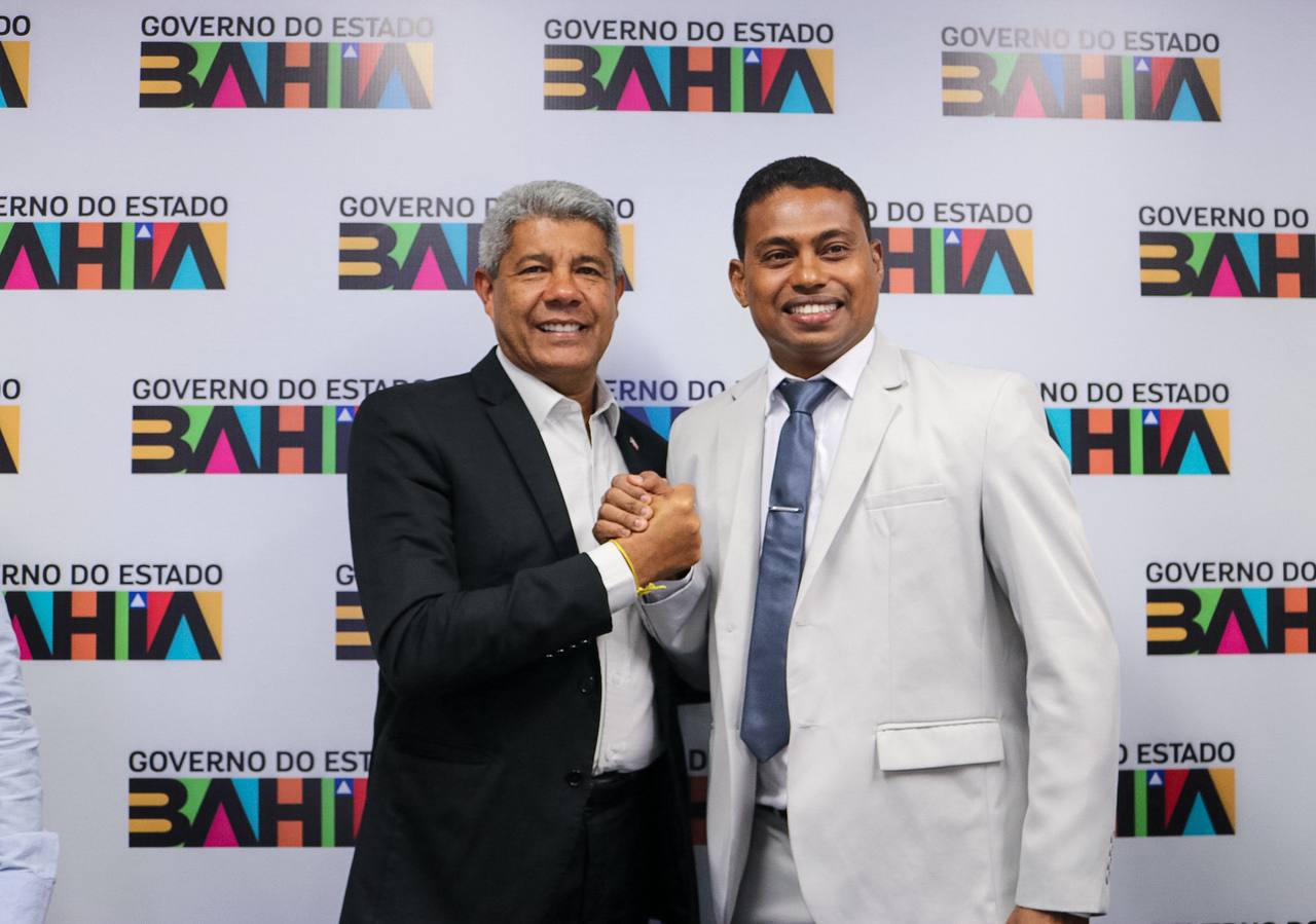 Prefeito que deu vitória a ACM Neto em Sapeaçu muda de lado e “vai dar a maior votação da história a Jerônimo Rodrigues”