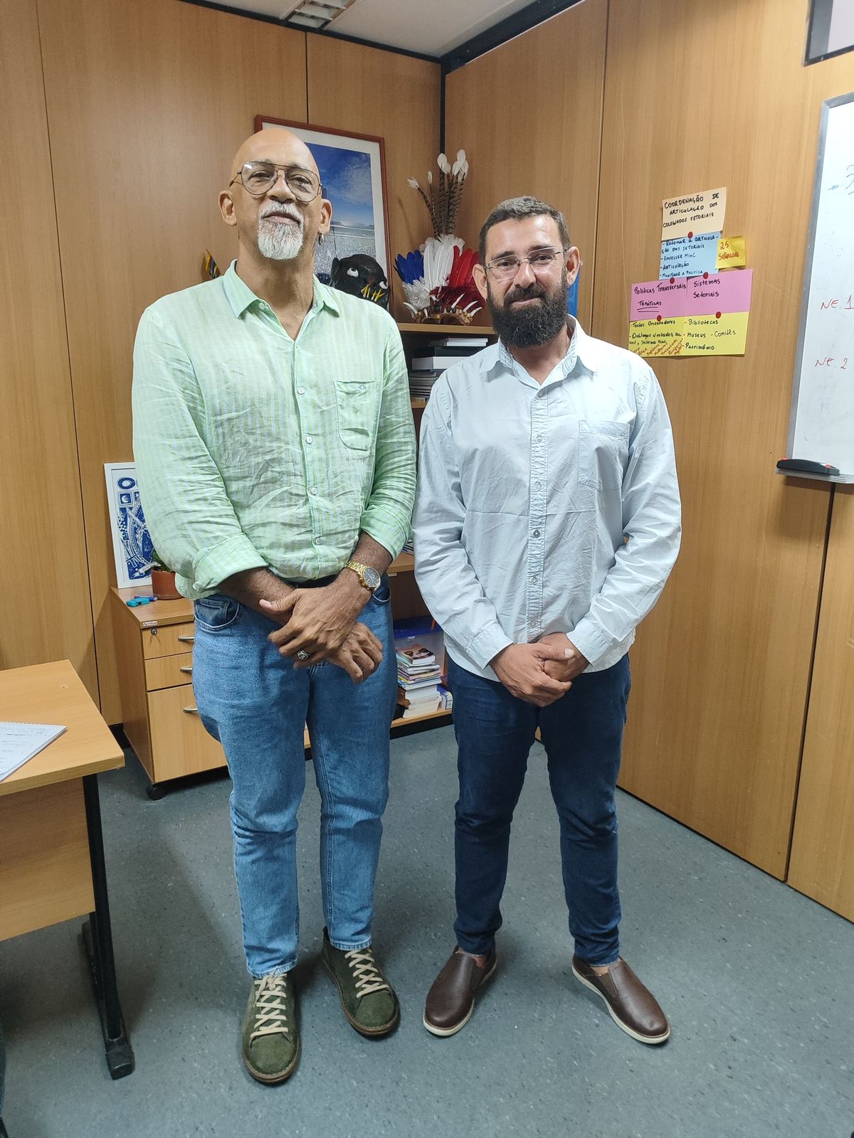 Em Brasilia, o Secretário de Cultura, David Terra, reuniu-se com o Diretor do Sistema Nacional de Cultura, Lindivaldo Júnior, para discutir o Sistema Municipal de Cultura de Valença e o apoio do Ministério da Cultura.