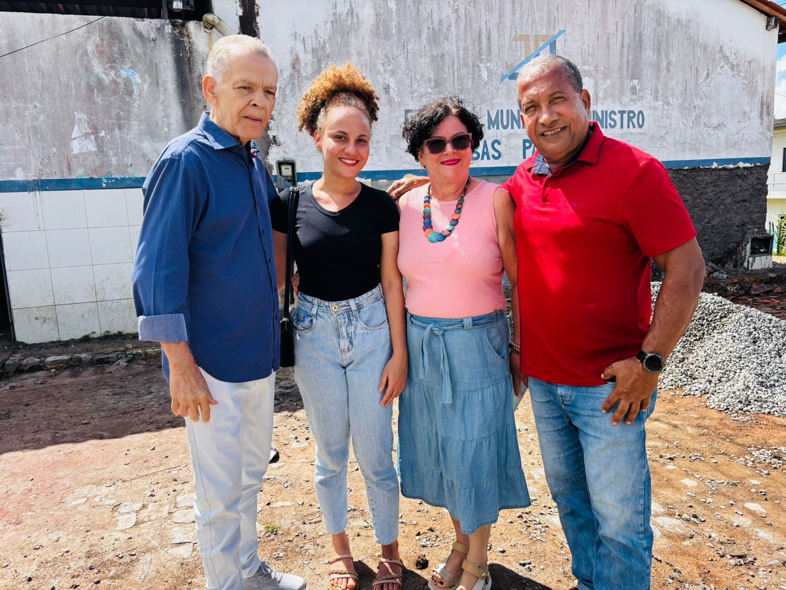 Prefeito Marcos Medrado visita obras da Escola Jarbas Passarinho e garante melhorias para comunidade do Alto de São Roque