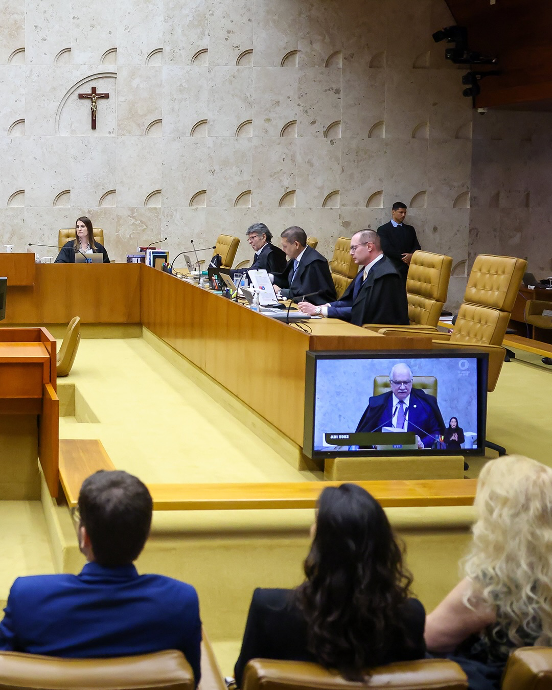 STF julga nesta terça-feira pedido de investigação contra Alexandre de Moraes no caso Banco Master