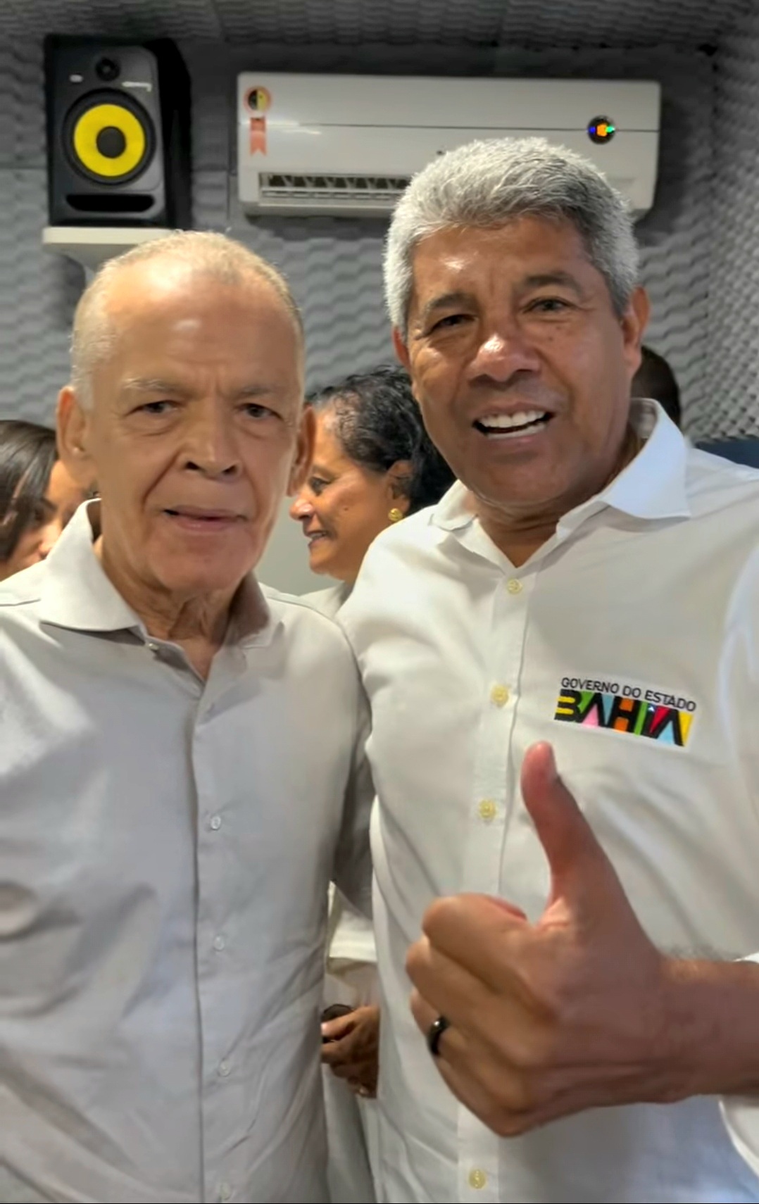 Prefeito de Valença celebra investimentos estaduais e anuncia asfaltamento em várias localidades com recursos próprios da prefeitura