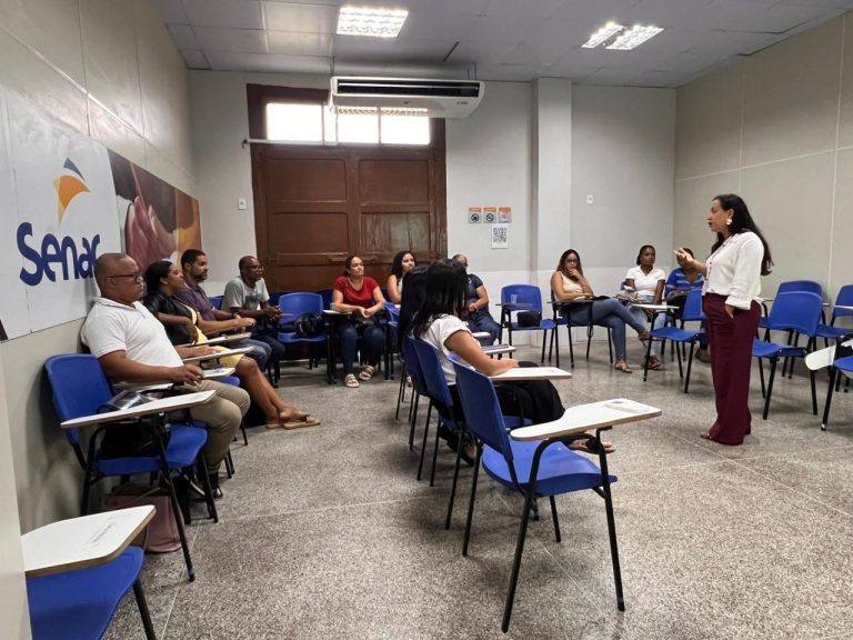 Câmara de Amargosa fortalece na capacitação no atendimento ao público