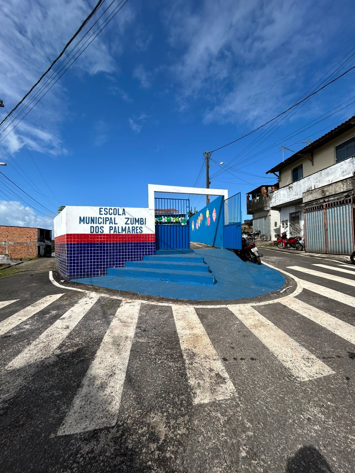 Educação: Escola Zumbi dos Palmares avança com ensino integral, kits escolares e estrutura renovada no bairro do Jambeiro
