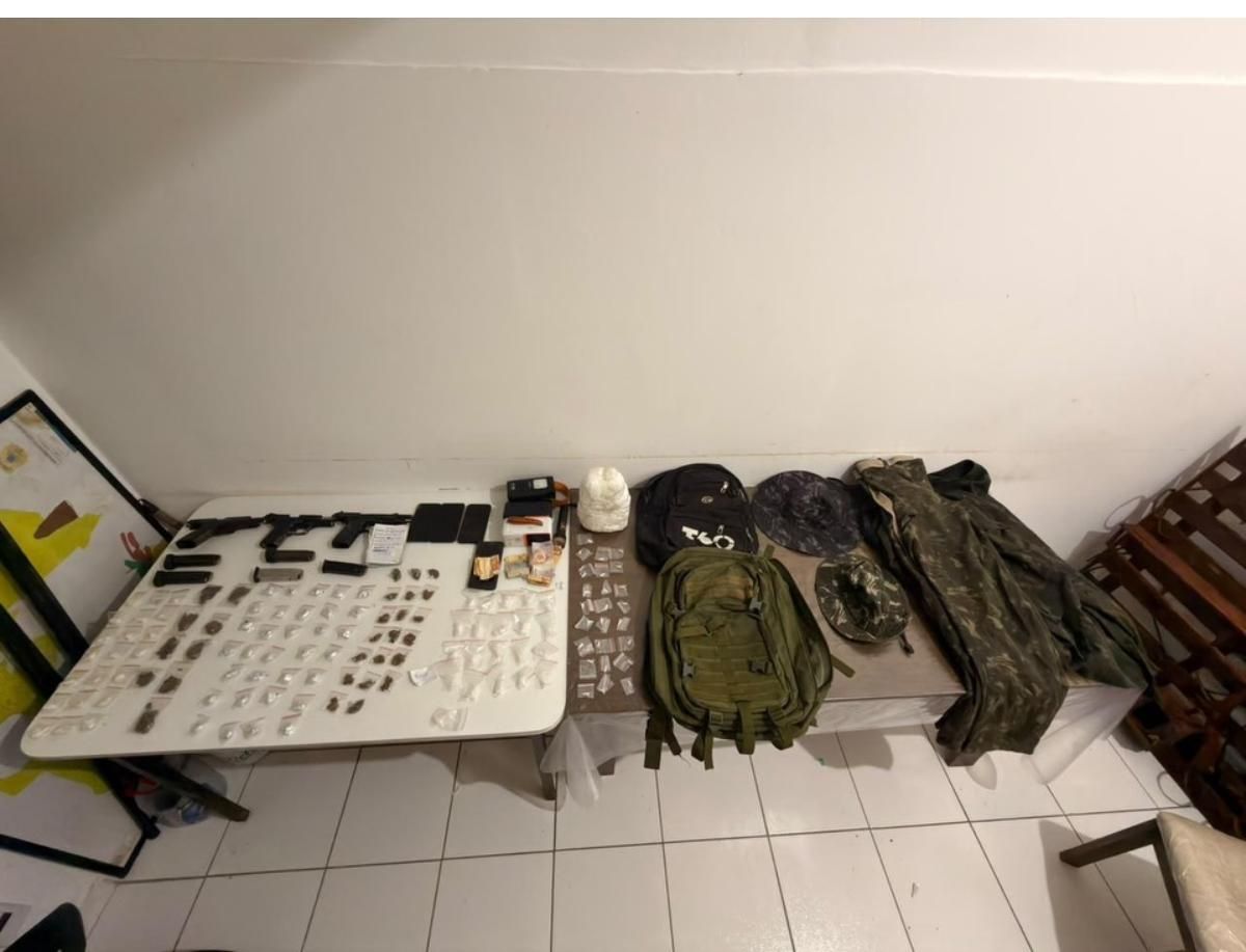 Três suspeitos morrem após confronto com policiais em Muniz Ferreira; armas e drogas foram apreendidas