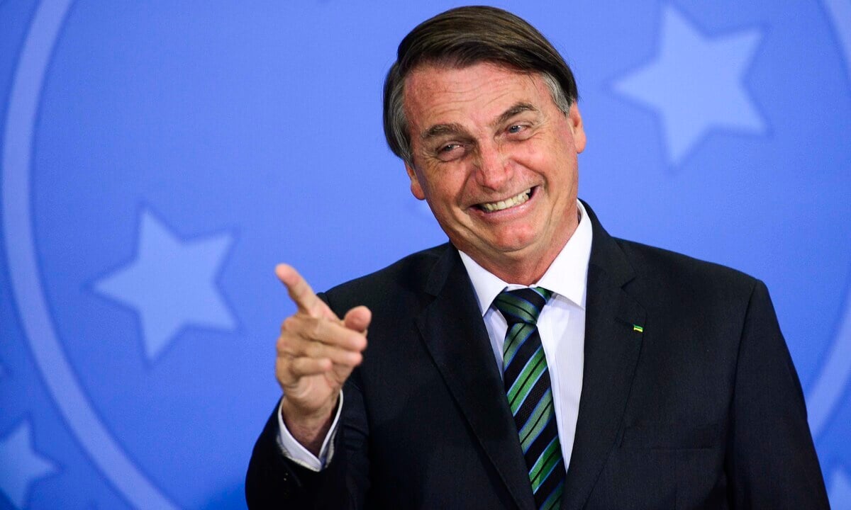 Ex-presidente Jair Bolsonaro é preso preventivamente nesta manhã em Brasília