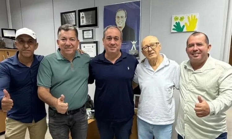 Prefeito de Tanhaçu cumpre agenda em Salvador em busca de investimentos