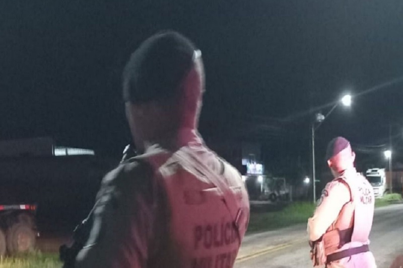 Homem é preso suspeito de agredir companheira no bairro São Jorge, em Brumado