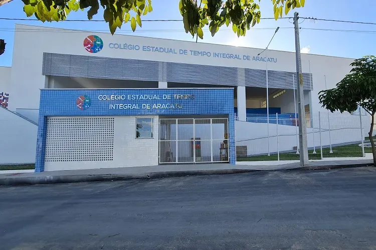 Renovação de matrícula para estudantes da rede estadual da Bahia começa na próxima segunda-feira ...