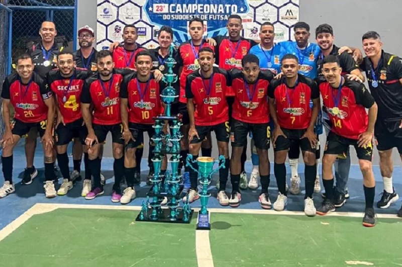 Brumado conquista título do 23º Campeonato Sudoeste de Futsal e celebra retorno histórico às competições