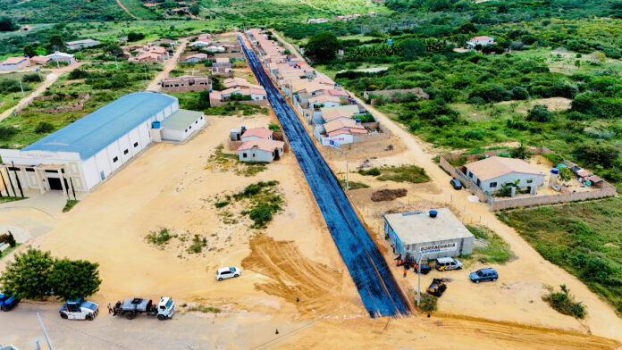 Infraestrutura e compromisso marcam avanço de obra no bairro Primavera em Presidente Jânio Quadros
