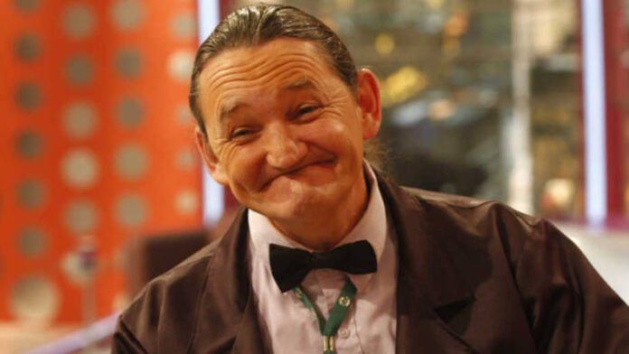 Marquito, humorista do SBT, sofre acidente e é internado em coma induzido