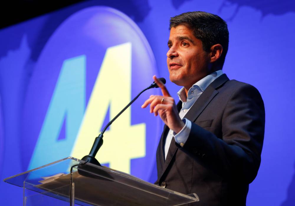 ACM Neto confirma ter recebido R$ 3,6 mi do Banco Master e da Reag