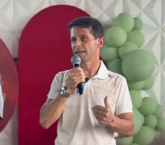 Prefeito Renatinho destaca valorização da terceira idade no encerramento do grupo “Sementes da Sabedoria” em Caraíbas