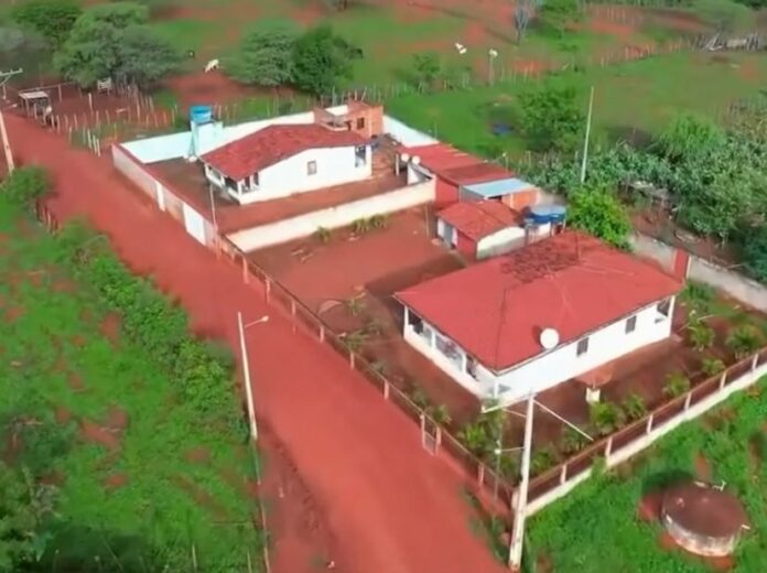 Prefeito Phellipe Brito anuncia 3,7 km de pavimentação asfáltica na comunidade de Bonito