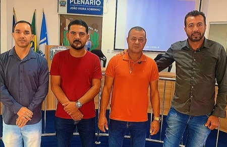 Vereadores protocolam pedido de “CPI da Educação” na Câmara de Anagé