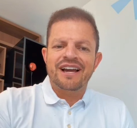 Quinho Tigre critica redução de voos em Vitória da Conquista e aponta retrocesso