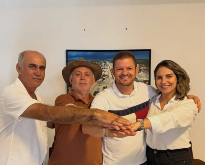 Quinho, Mônica Ferraz, Rui Costa, Jerônimo Rodrigues e vereadores articulam avanço em obra hídrica histórica para Tremedal