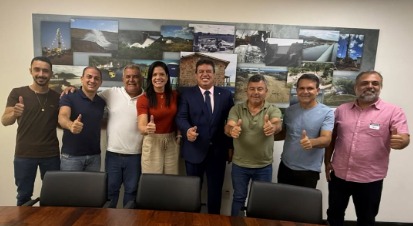 Prefeito Phellipe Brito articula avanços no abastecimento de água de Ituaçu em agenda com a CERB